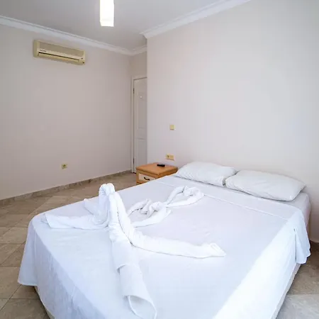 Seaside Residence, Hancer, Denize Sifir 4 Yatak Odali, 8 Kisilik ,ortak Havuzlu Villa, فتحية