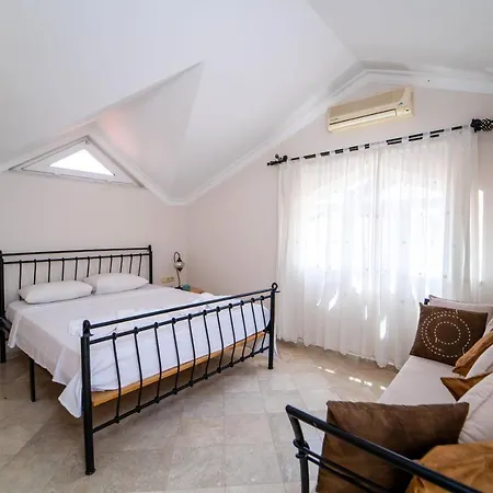 Seaside Residence, Hancer, Denize Sifir 4 Yatak Odali, 8 Kisilik ,ortak Havuzlu Villa, فيلة فتحية