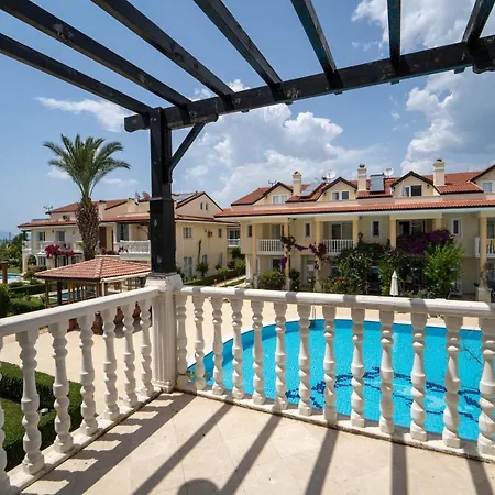 Vila Seaside Residence, Hancer, Denize Sifir 4 Yatak Odali, 8 Kisilik ,ortak Havuzlu Villa, Fethiye