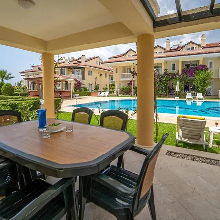 Seaside Residence, Hancer, Denize Sifir 4 Yatak Odali, 8 Kisilik ,ortak Havuzlu Villa, فيلة